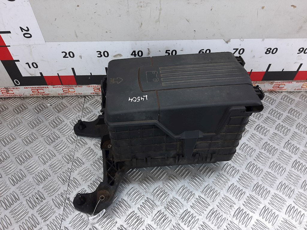

Крепление (корпус) аккумулятора Audi A3 8P, A3 8P
