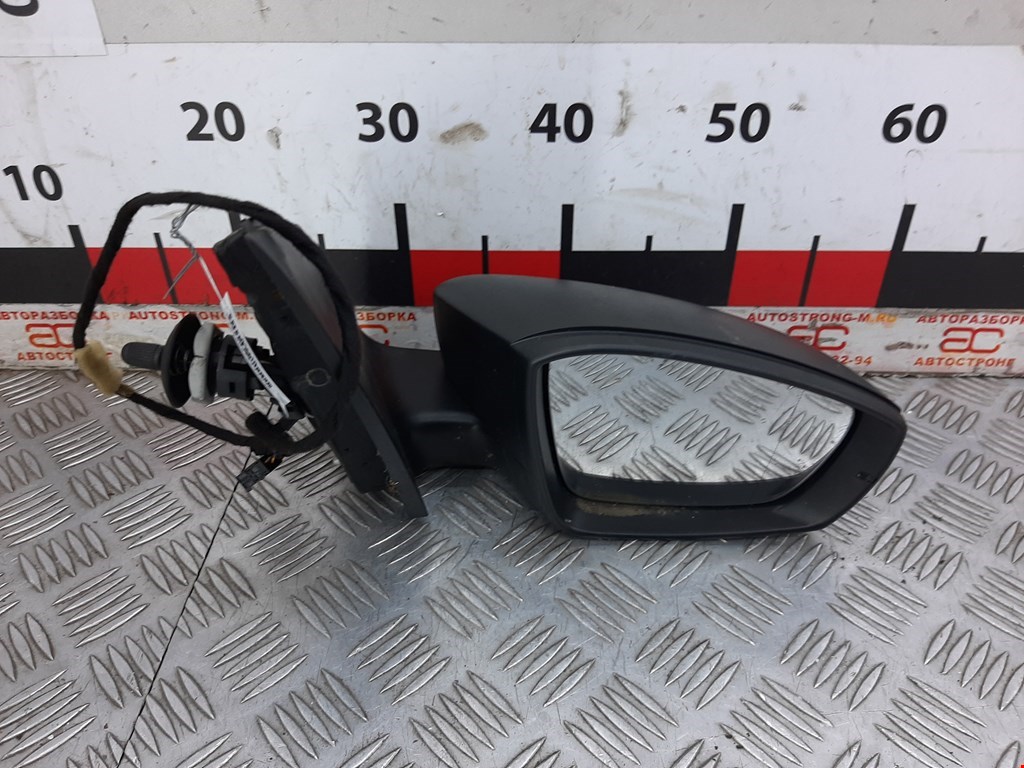 

Зеркало боковое правое Volkswagen Polo (6R1), Polo (6R1)