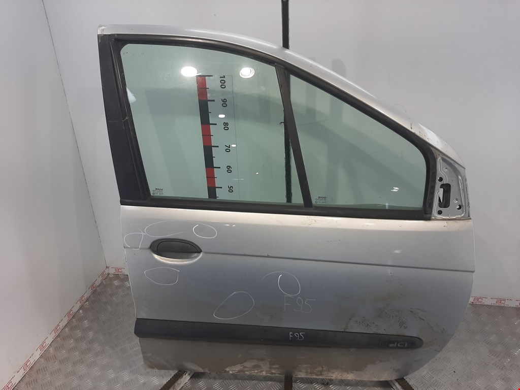 

Дверь передняя правая Renault Scenic 1, Scenic 1