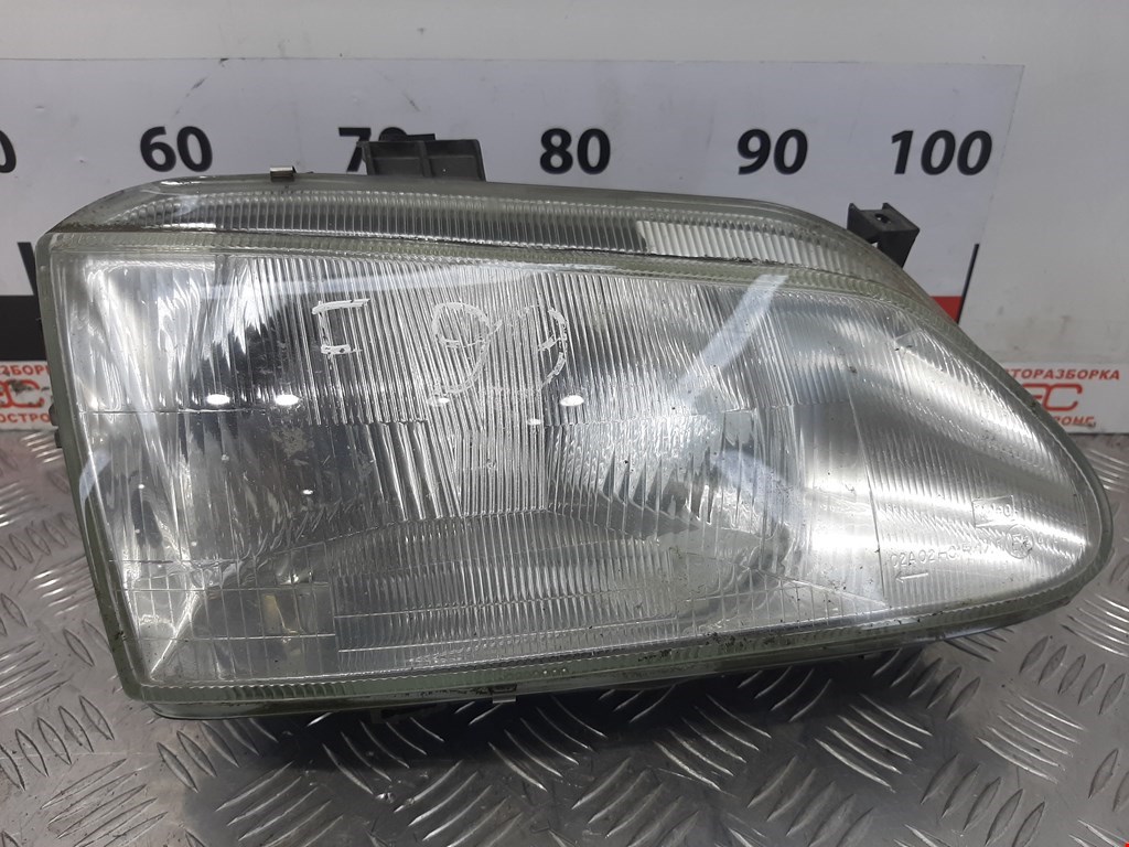 

Фара передняя правая Renault Megane 1, Megane 1
