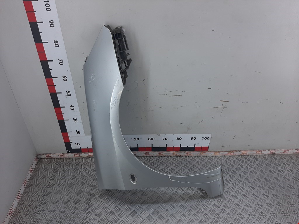 

Крыло переднее правое Peugeot 307, 307