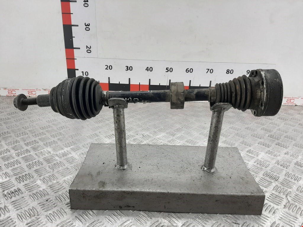 

Полуось передняя левая (приводной вал шрус) Volkswagen Passat 6, Passat 6