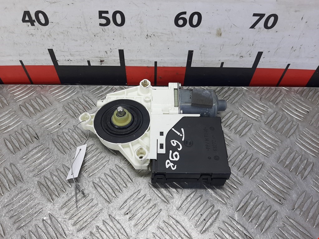

Моторчик стеклоподъемника Audi A3 8P, A3 8P