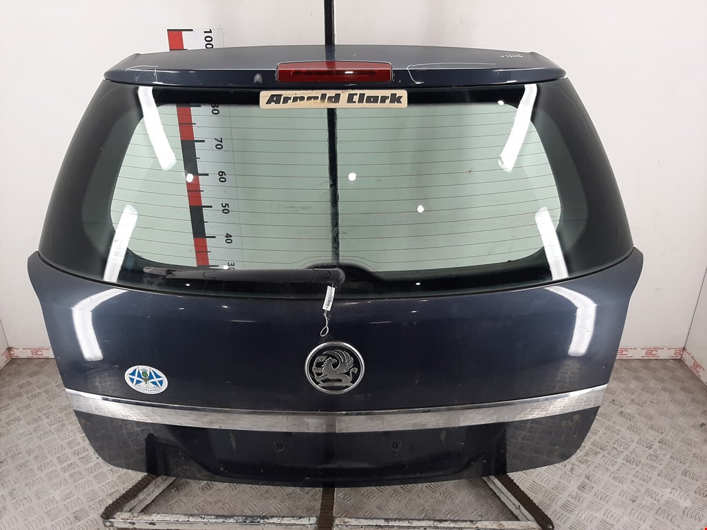 

Крышка (дверь) багажника Opel Astra H, Astra H