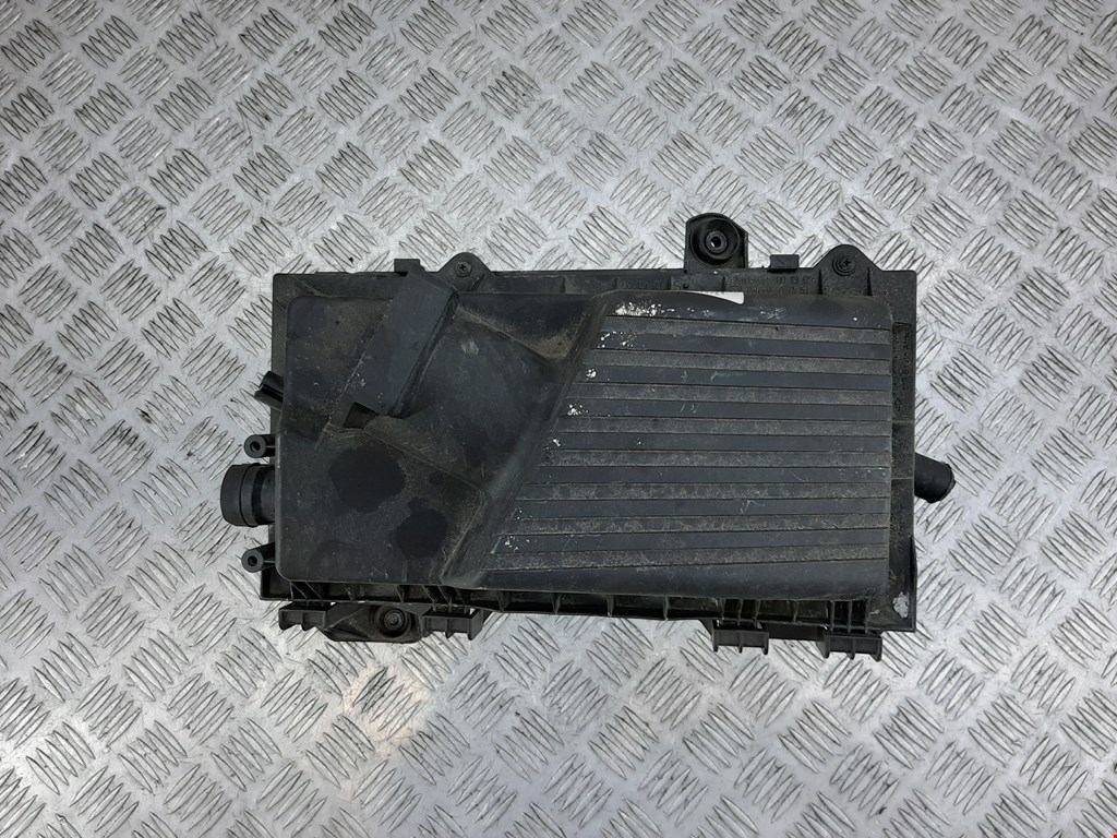 

Корпус воздушного фильтра Audi A3 8L, A3 8L