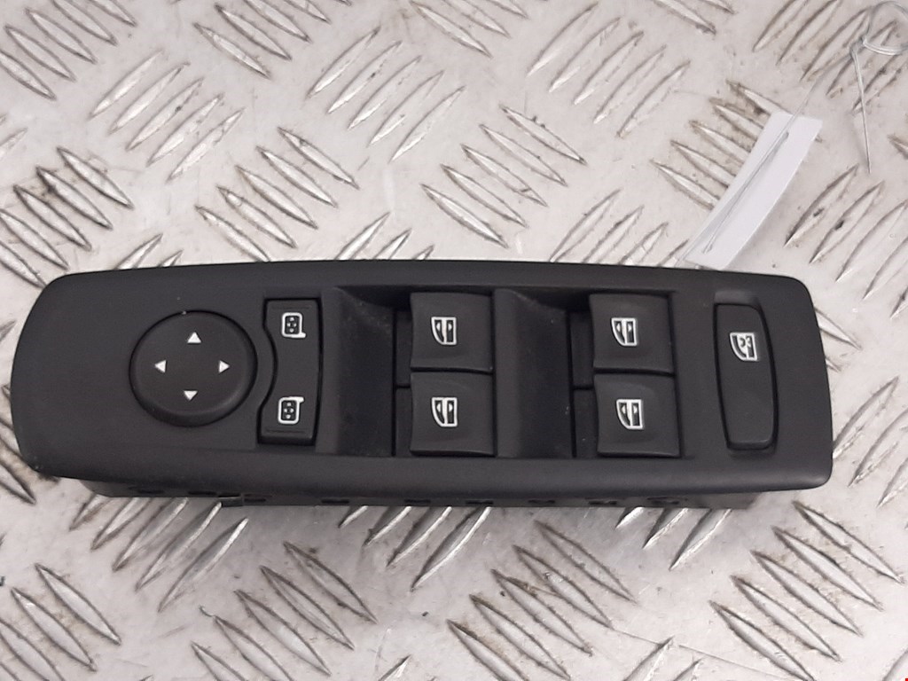 

Блок управления стеклоподъемниками Renault Laguna 3, Laguna 3