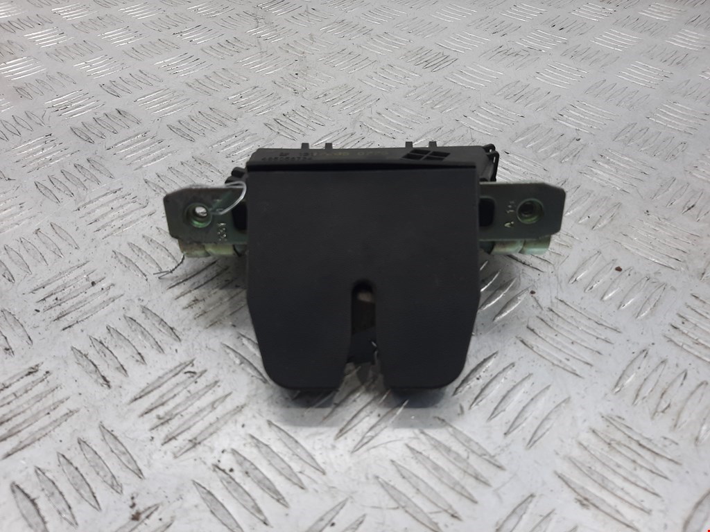 

Замок крышки (двери) багажника Opel Astra H, Astra H