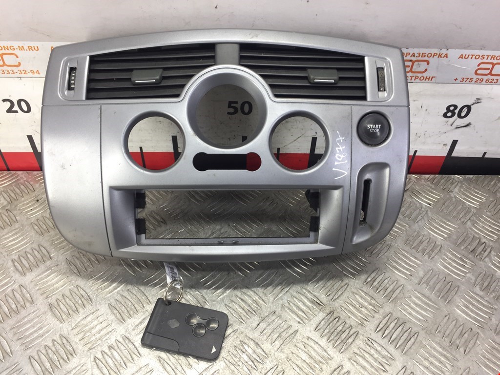 

Консоль салона (центральная часть) Renault Scenic 2, Scenic 2