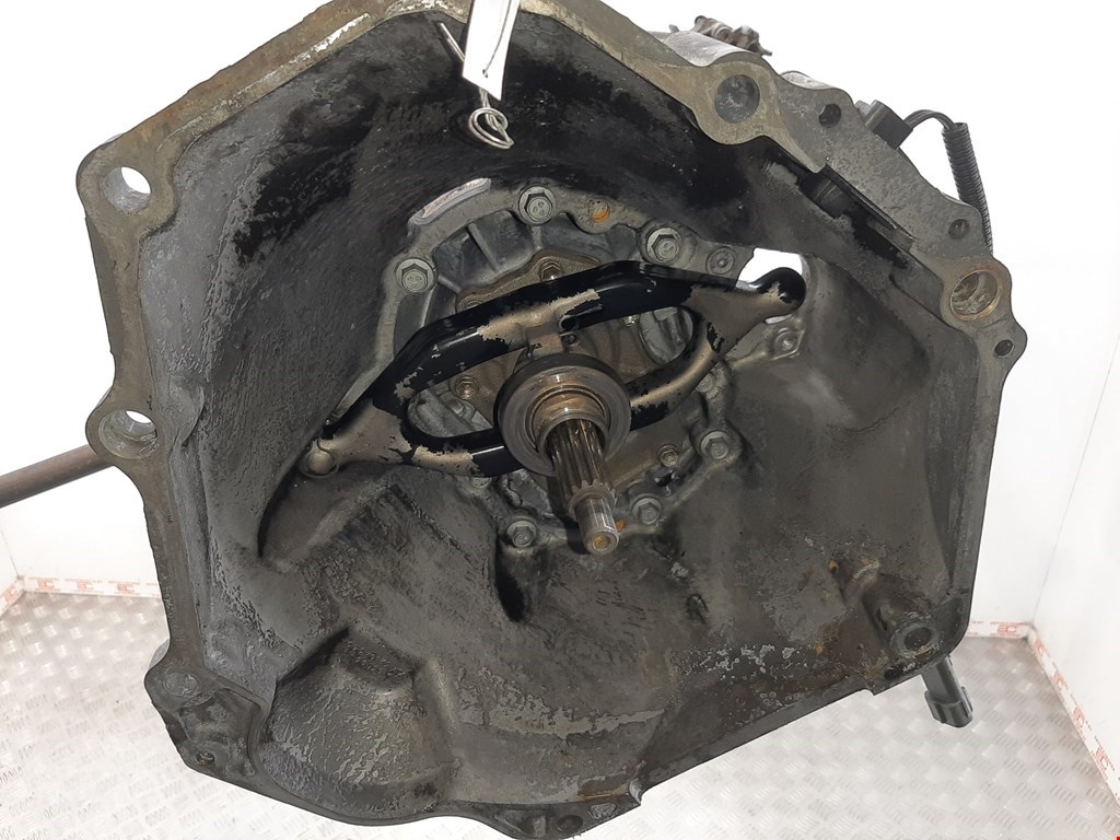

КПП 5ст (механическая коробка) Jeep Cherokee 2, Cherokee 2