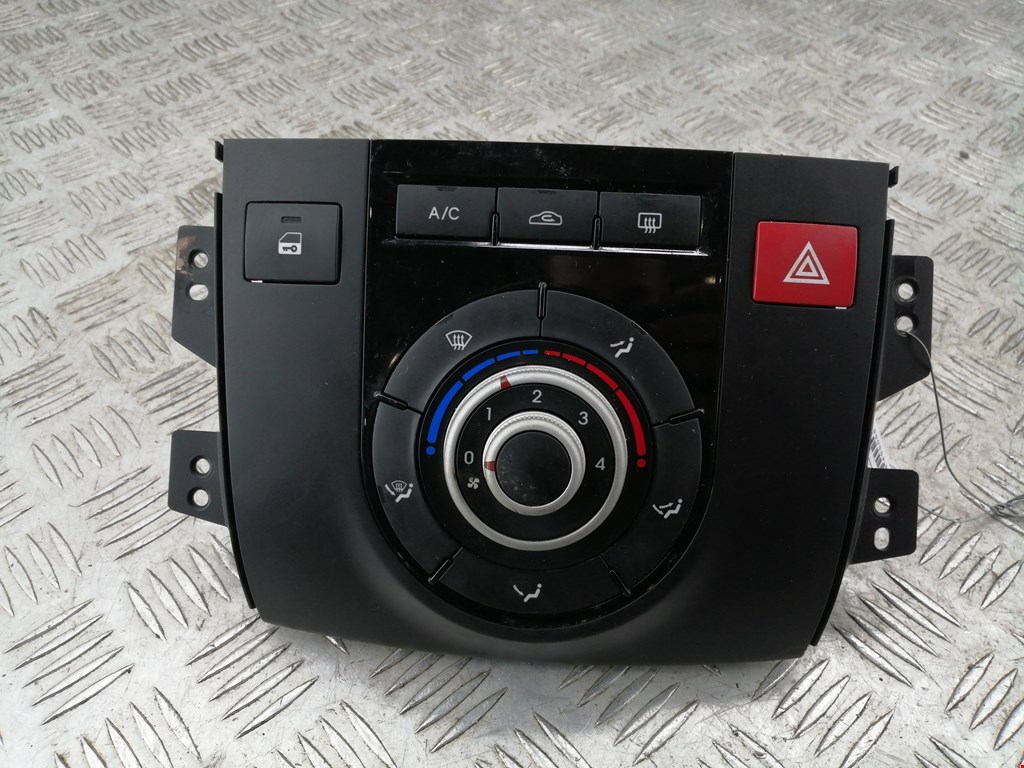 

Переключатель печки Kia Venga, Venga