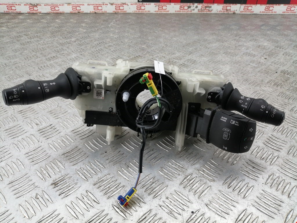 

Переключатель поворотов и дворников (стрекоза) Renault Scenic 3, Scenic 3