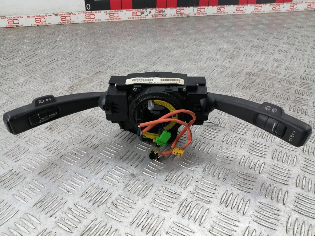 

Переключатель поворотов и дворников (стрекоза) Volvo V50, V50