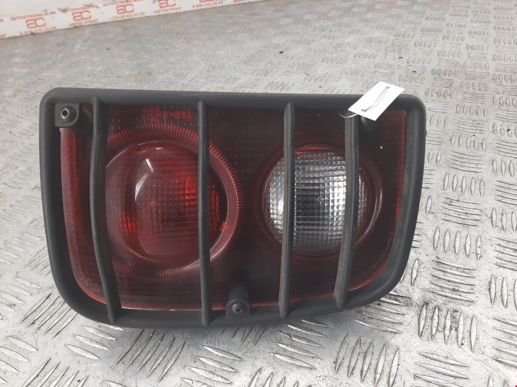

Фонарь задний правый Land Rover Freelander, Freelander