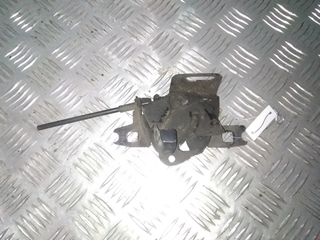 

Замок капота Volkswagen Polo 3, Polo 3