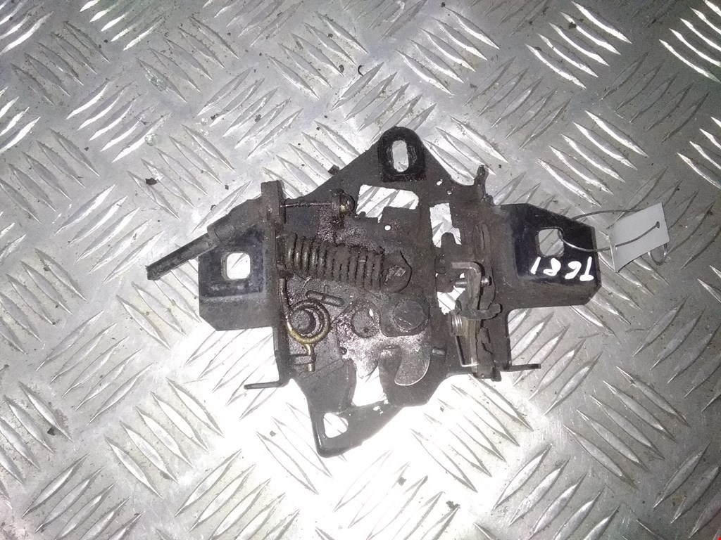 

Замок капота Volkswagen Passat 5, Passat 5