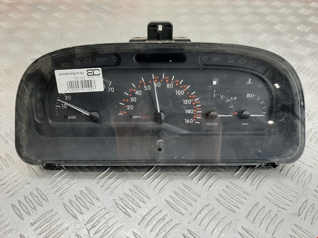 

Панель приборная (щиток приборов) Renault Laguna 1, Laguna 1