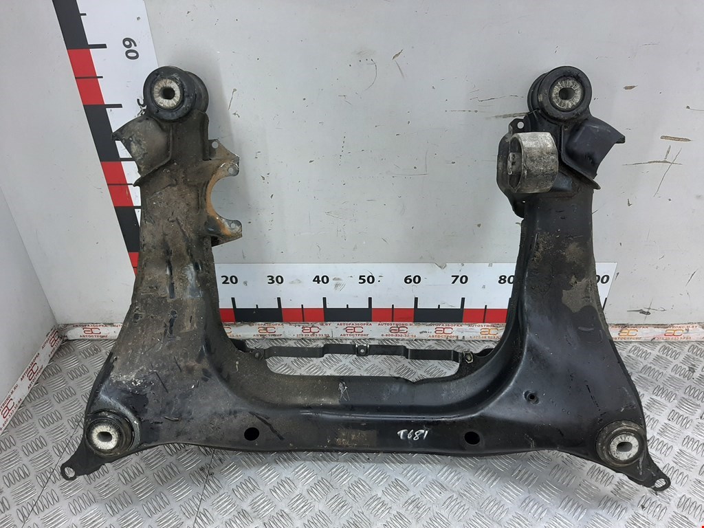 

Балка передняя (подрамник) Volkswagen Passat 5, Passat 5