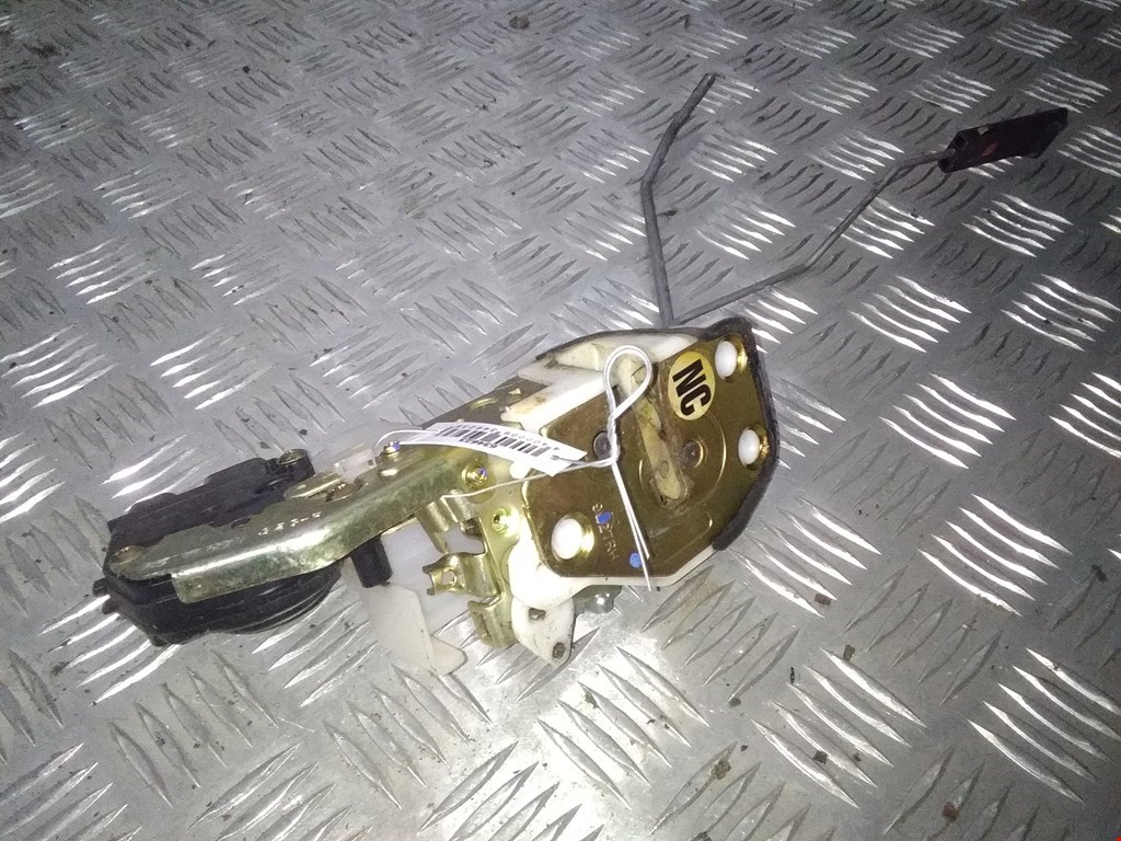 

Замок двери передней правой Honda HRV, HRV