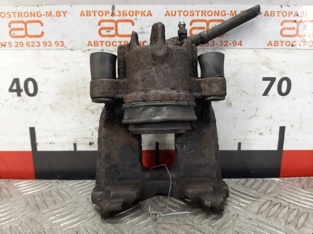 

Суппорт передний правый Ford Focus 1, Focus 1