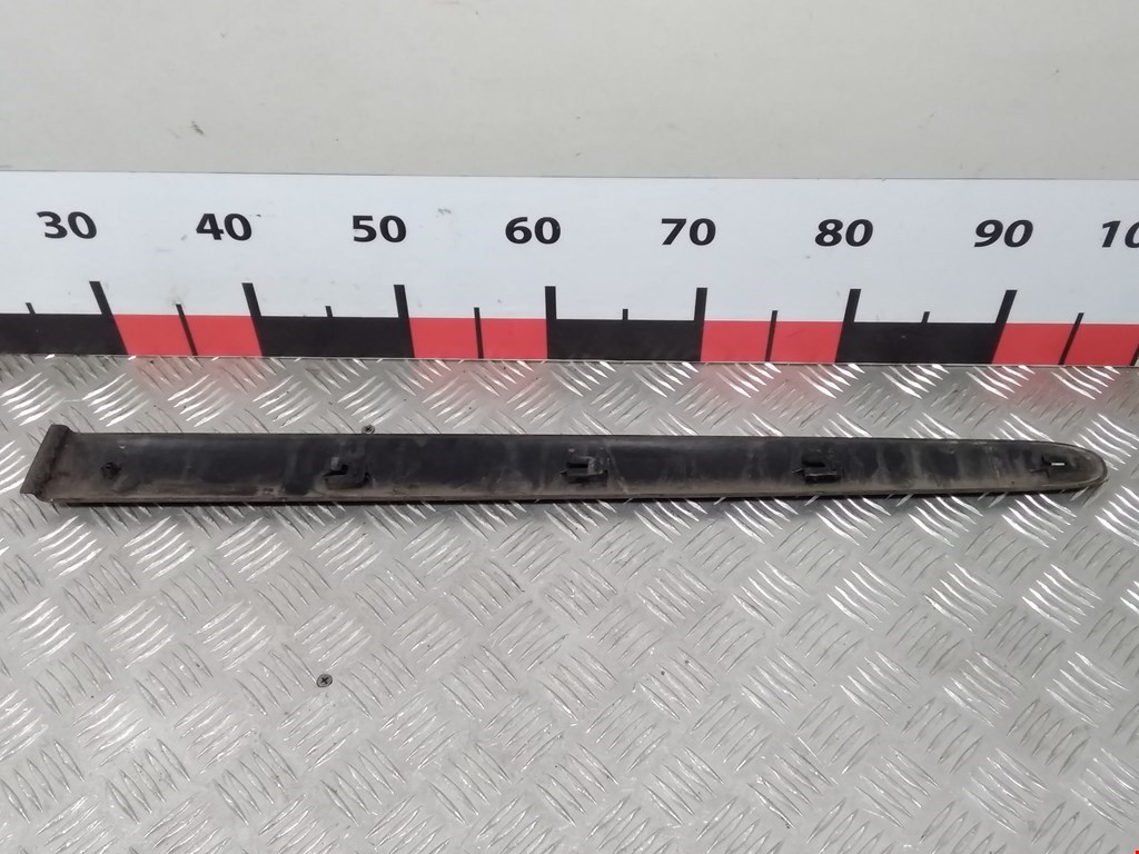 

Накладка декоративная (молдинг) задней правой двери Peugeot 206, 206