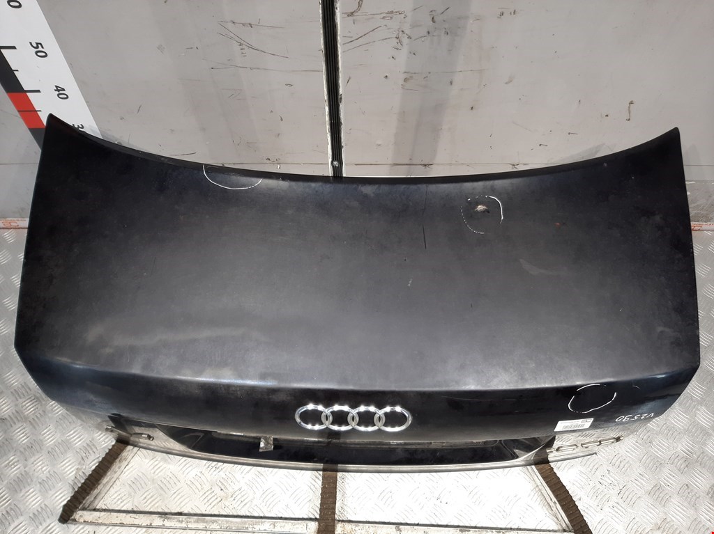 

Крышка (дверь) багажника Audi A4 B6, A4 B6