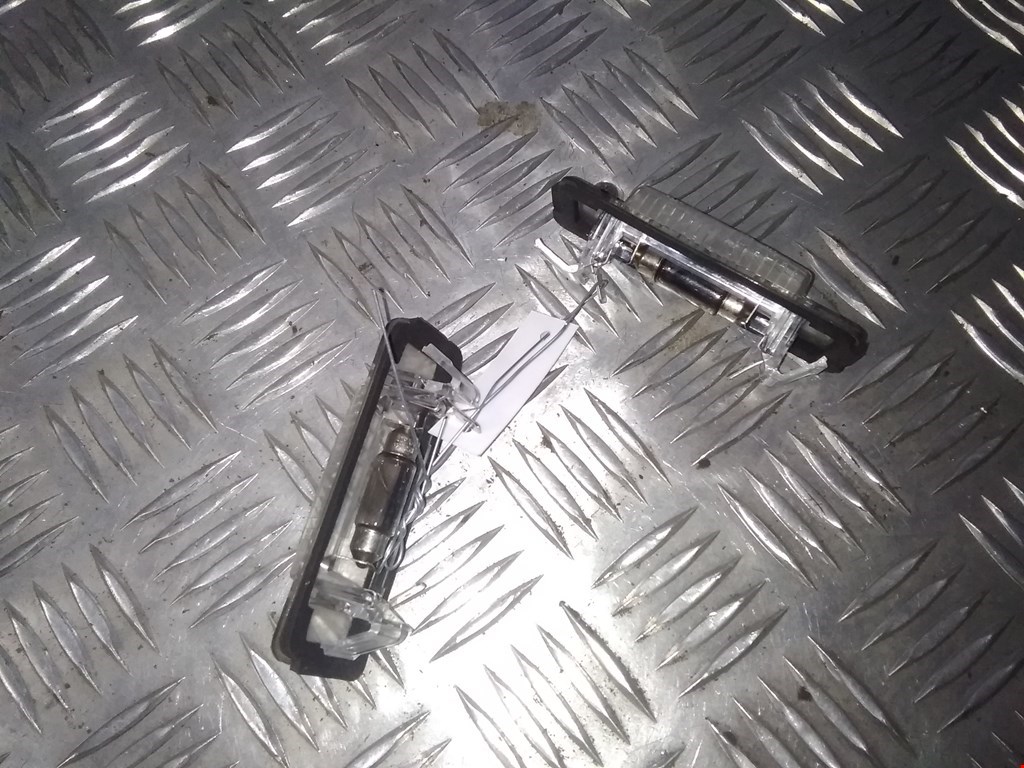 

Подсветка номера Mercedes W202 (C Class), W202 (C Class)