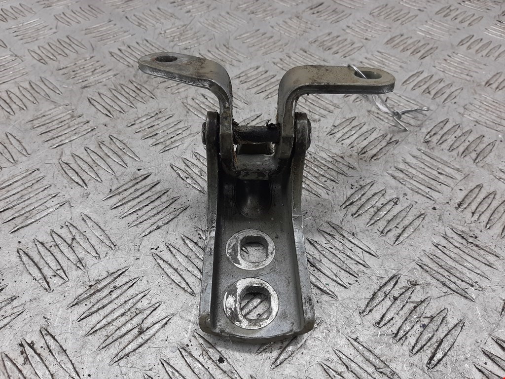 

Петля двери передней левой Opel Astra J, Astra J