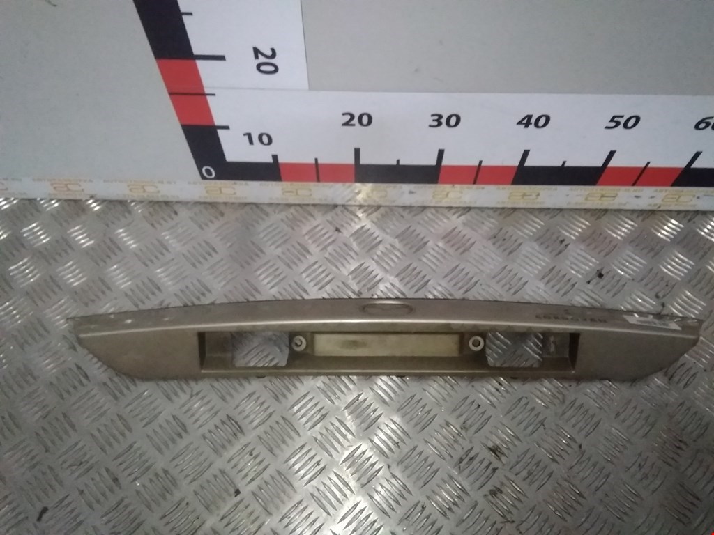 

Накладка декоративная (молдинг) крышки (двери) багажника Mazda 626 GF, 626 GF