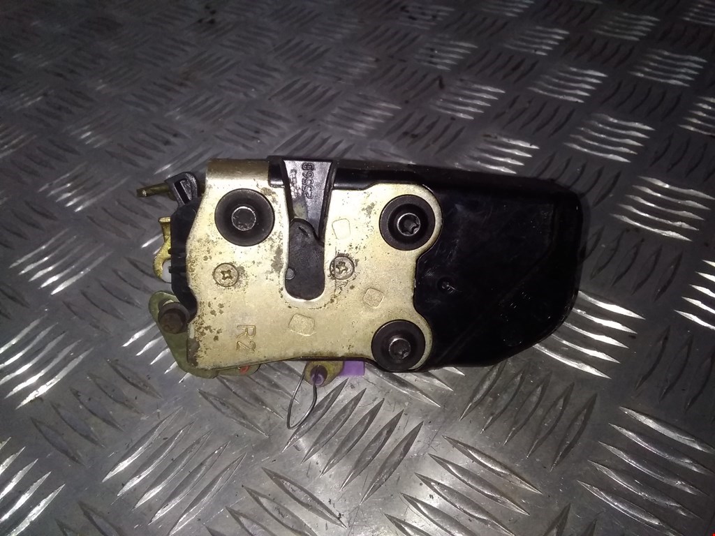 

Замок двери передней правой Chrysler Grand Voyager 4, Grand Voyager 4