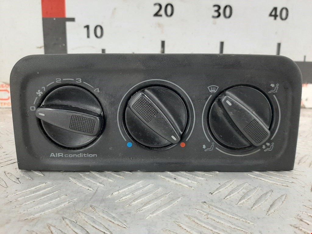 

Переключатель печки Volkswagen Golf 3, Golf 3