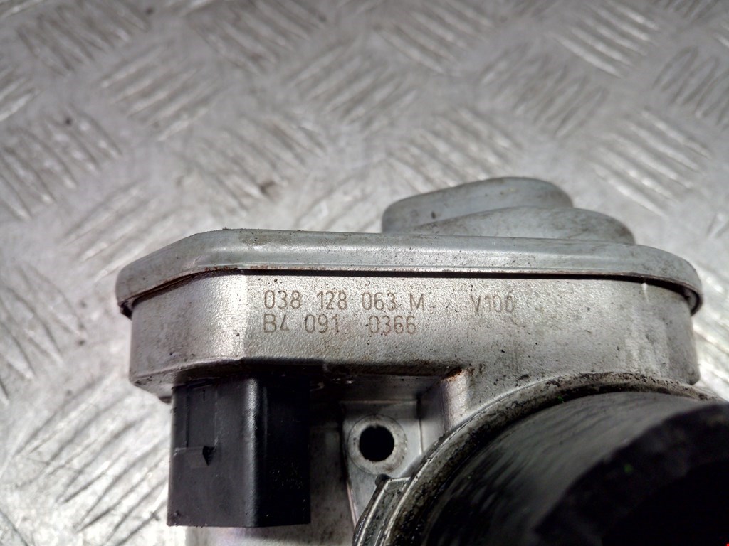 

Заслонка дроссельная Volkswagen Golf 4, Golf 4