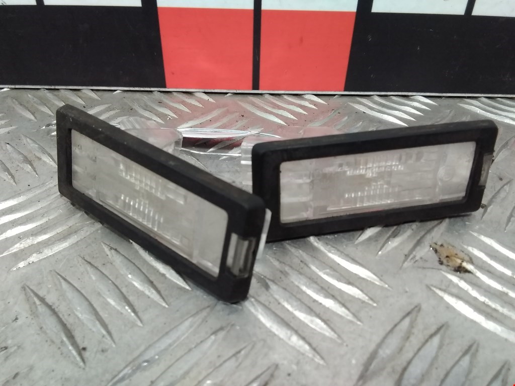 

Подсветка номера Renault Laguna 2, Laguna 2