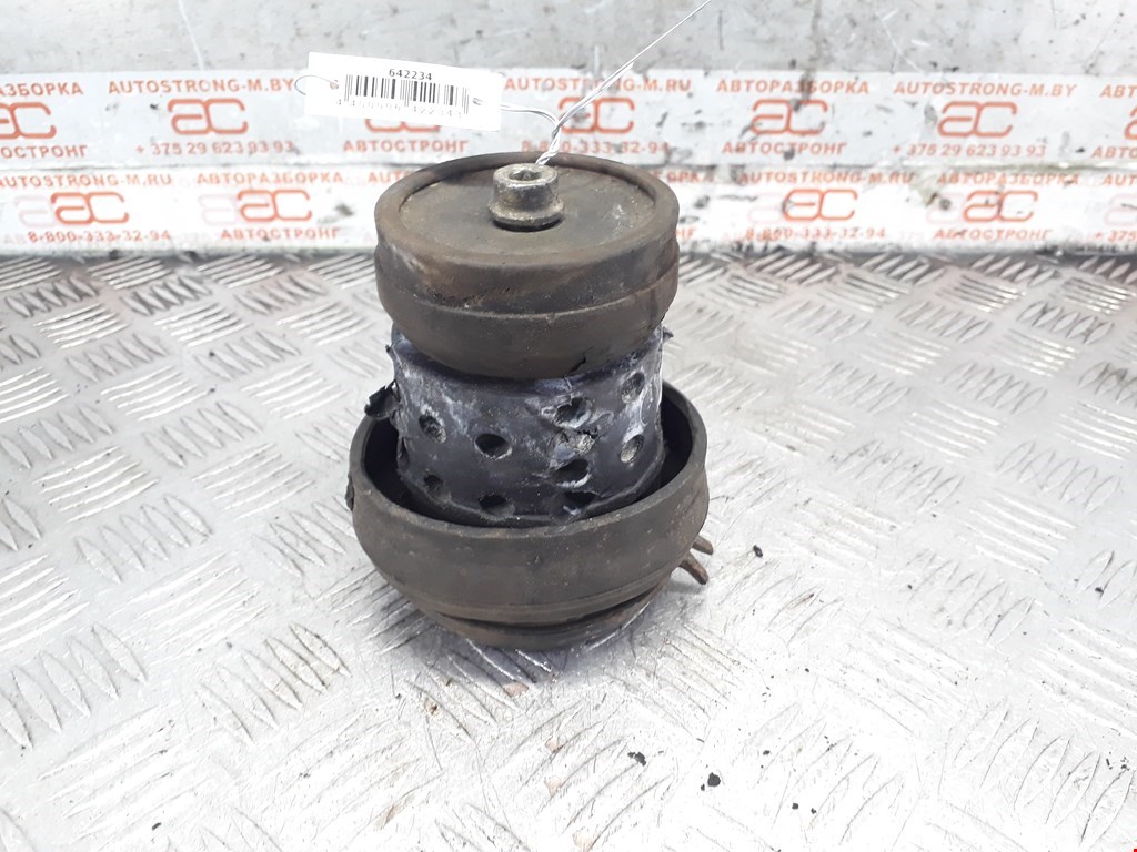 

Подушка крепления двигателя Volkswagen Golf 3, Golf 3