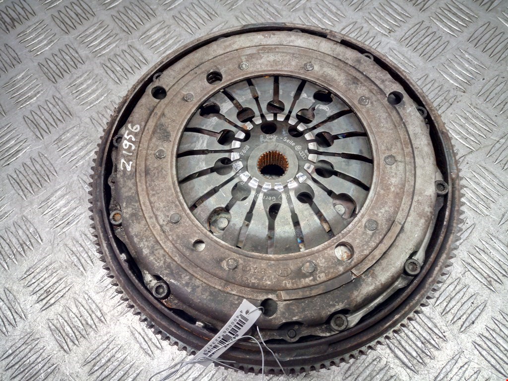 

Маховик (демпфер сцепления) Volkswagen Bora, Bora