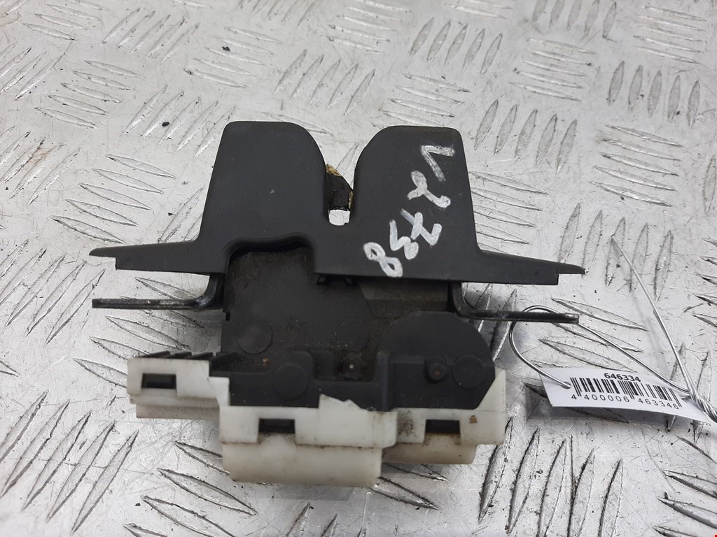 

Замок крышки (двери) багажника Renault Scenic 2, Scenic 2