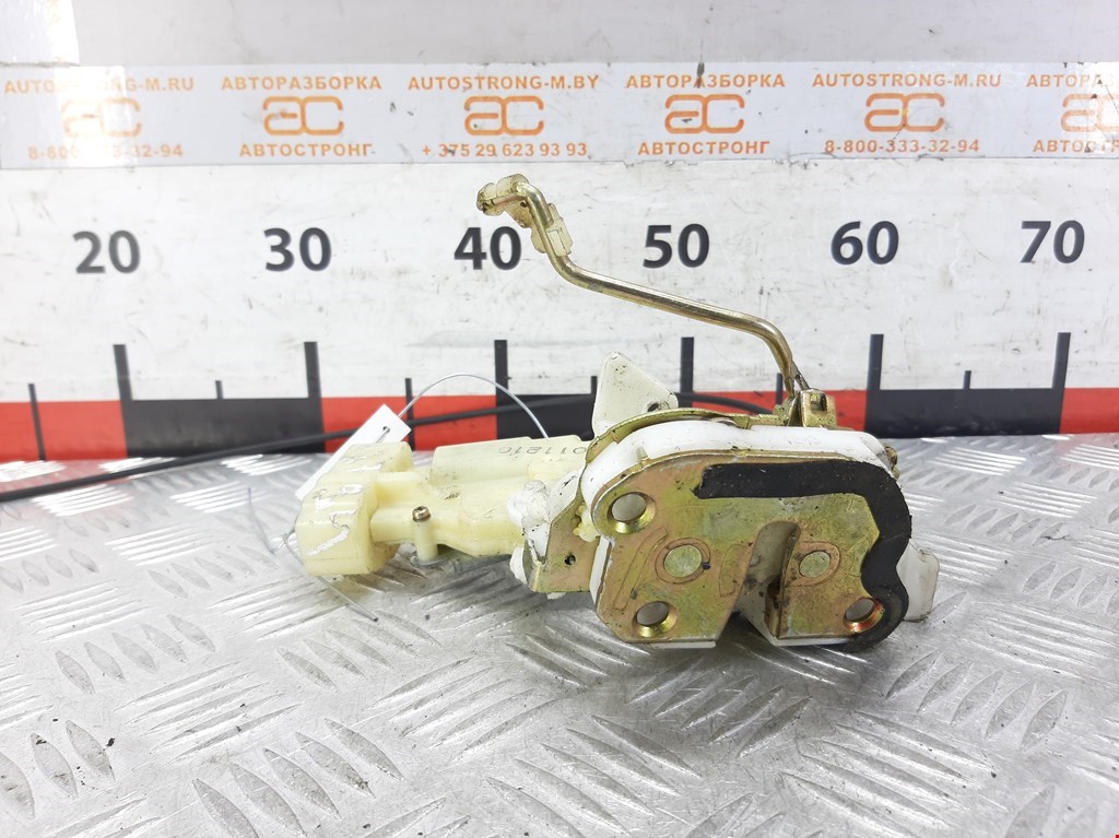 

Замок двери передней левой Toyota Yaris, Yaris