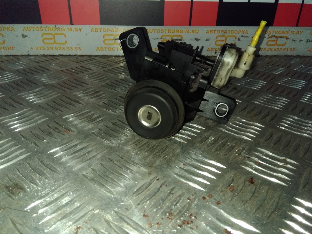 

Ручка крышки багажника Mercedes W168 (A Class), W168 (A Class)