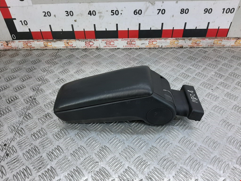 

Подлокотник Audi A3 8L, A3 8L