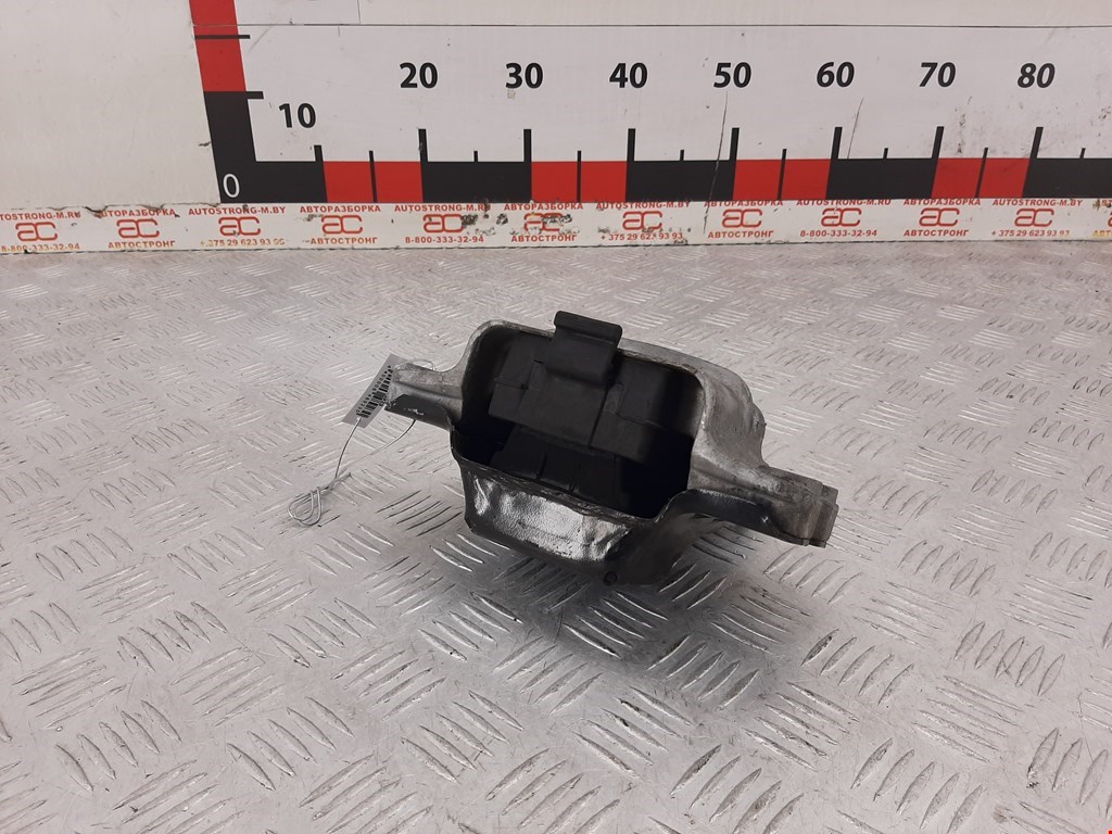 

Подушка крепления двигателя Audi A3 8P, A3 8P