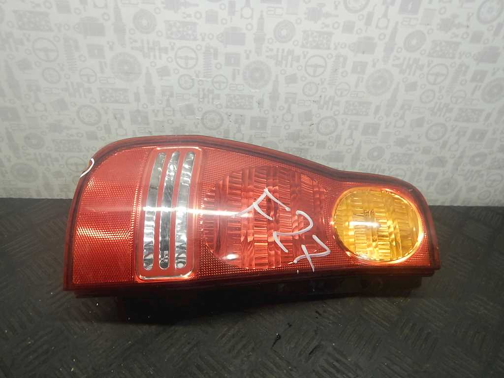 

Фонарь задний левый Hyundai Matrix, Matrix