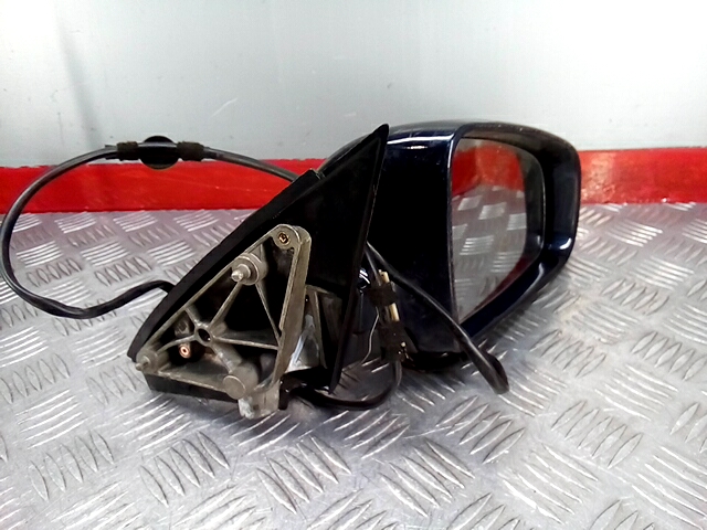 

Зеркало боковое правое Audi A4 B6, A4 B6