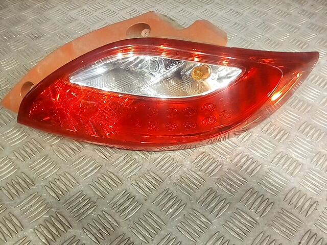 

Фонарь задний правый Mazda 2 DE, 2 DE
