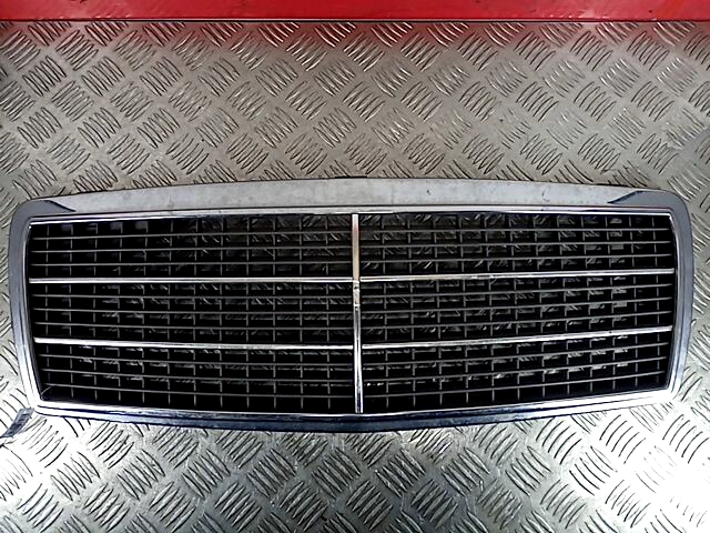 

Решетка радиатора Mercedes W202 (C Class), W202 (C Class)