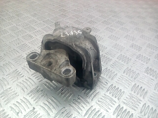 

Подушка крепления двигателя Audi A3 8P, A3 8P