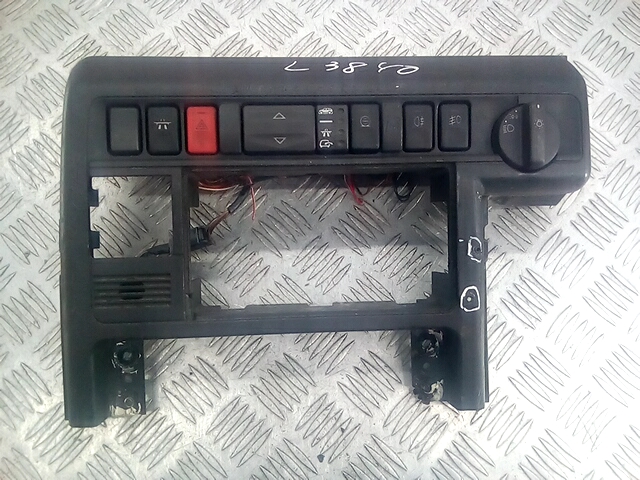 

Консоль салона (центральная часть) Land Rover Range Rover, Range Rover