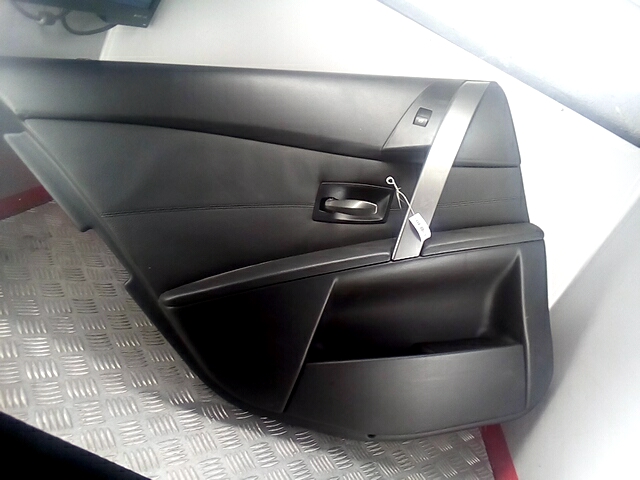 

Обшивка (карта) двери задней левой BMW 5 Series (E60), 5 Series (E60)