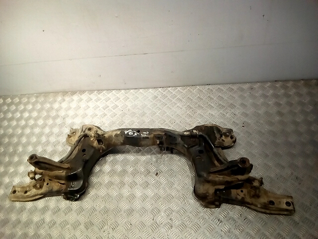 

Балка передняя (подрамник) Mazda 323 BJ, 323 BJ