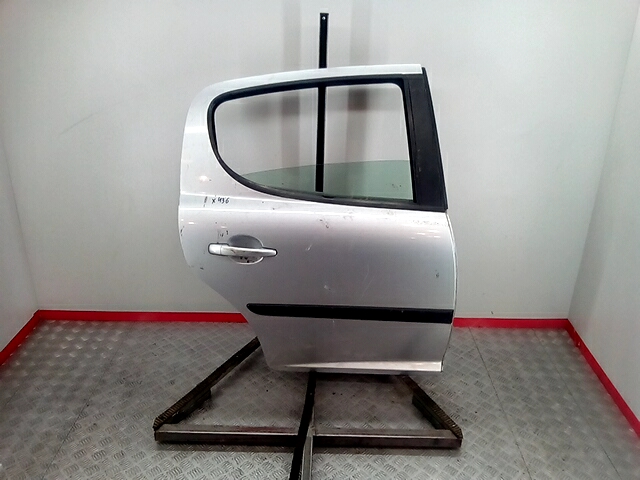 

Дверь задняя правая Peugeot 207, 207