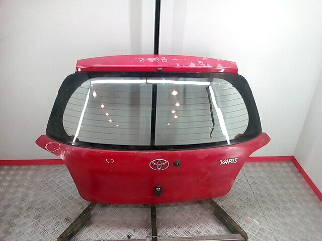 

Крышка (дверь) багажника Toyota Yaris, Yaris