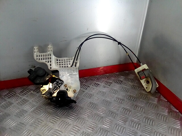 

Замок двери задней правой Hyundai Tucson, Tucson